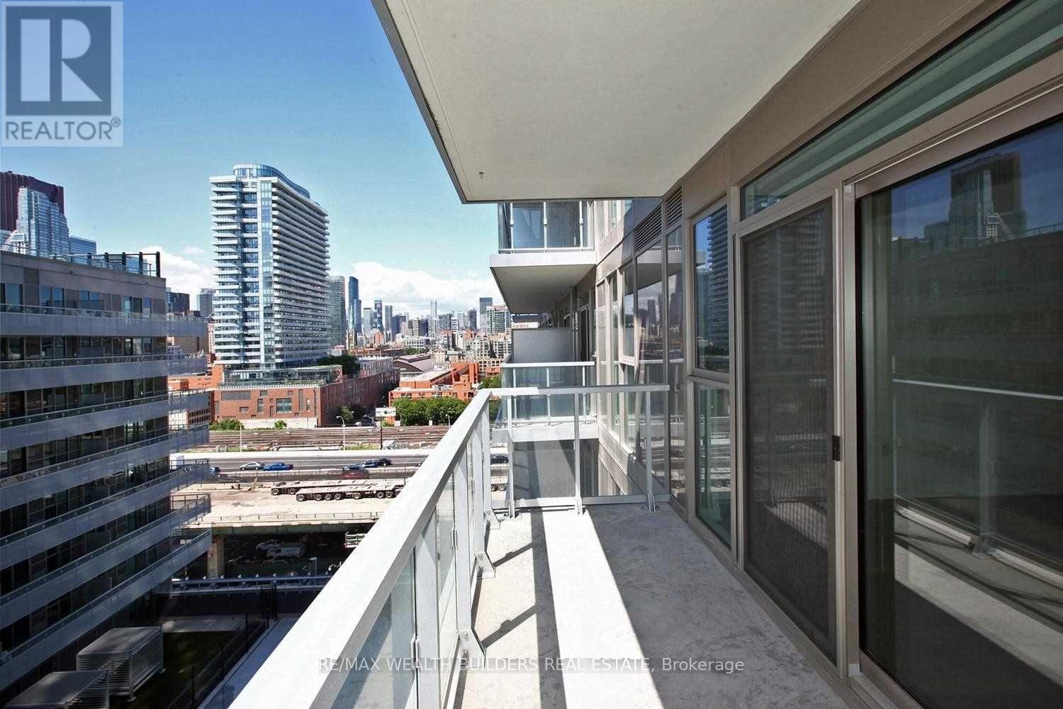 913 - 20 Richardson Street, Toronto, ON - Outdoor