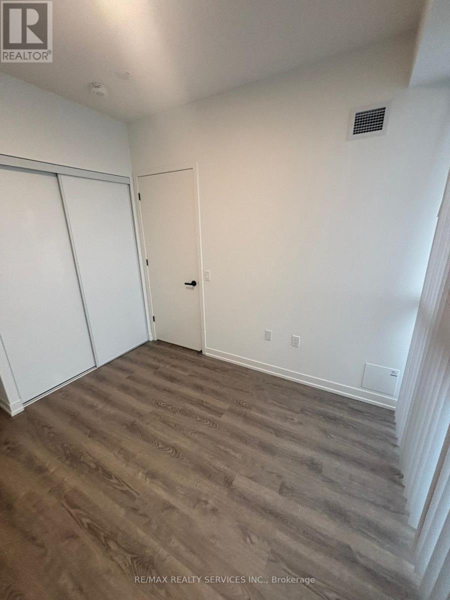 2807 - 8 Interchange Way, Vaughan, ON - Indoor Photo Showing Other Room