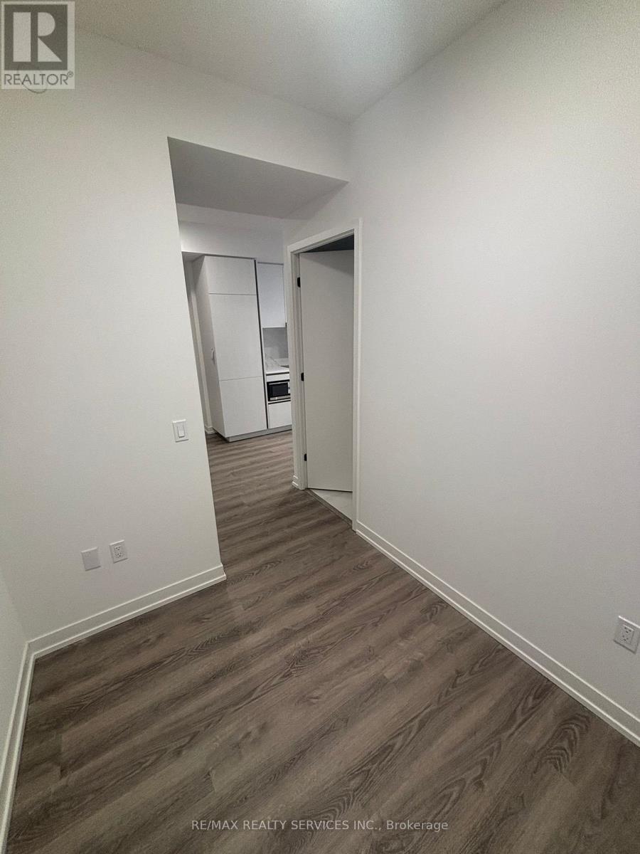 2807 - 8 Interchange Way, Vaughan, ON - Indoor Photo Showing Other Room