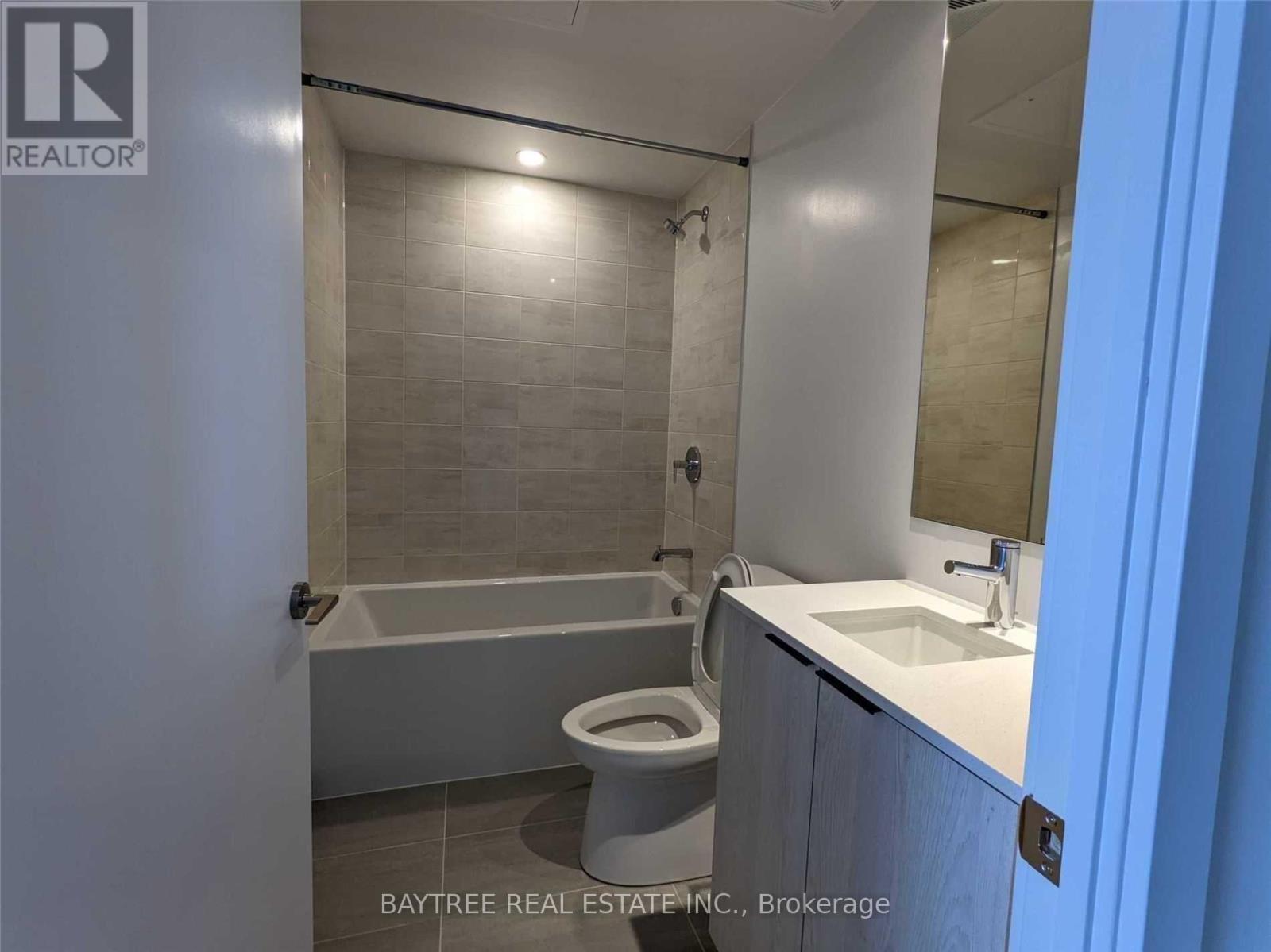 1705 - 48 Power Street, Toronto, ON - Indoor Photo Showing Bathroom