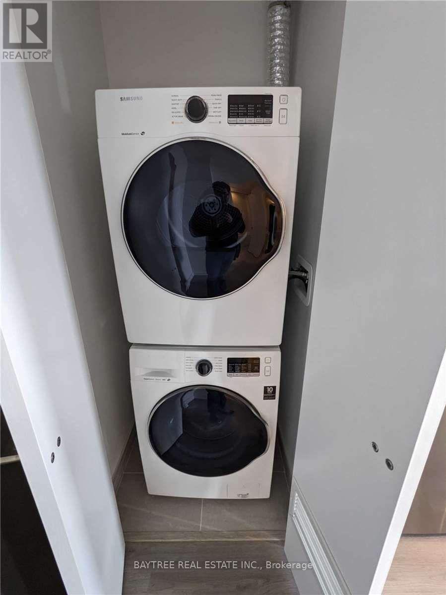 1705 - 48 Power Street, Toronto, ON - Indoor Photo Showing Laundry Room