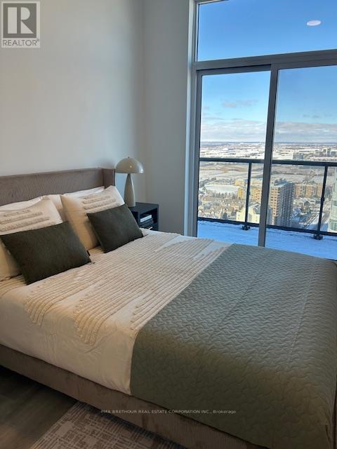 Ph06 - 5105 Hurontario Street, Mississauga, ON - Indoor Photo Showing Bedroom
