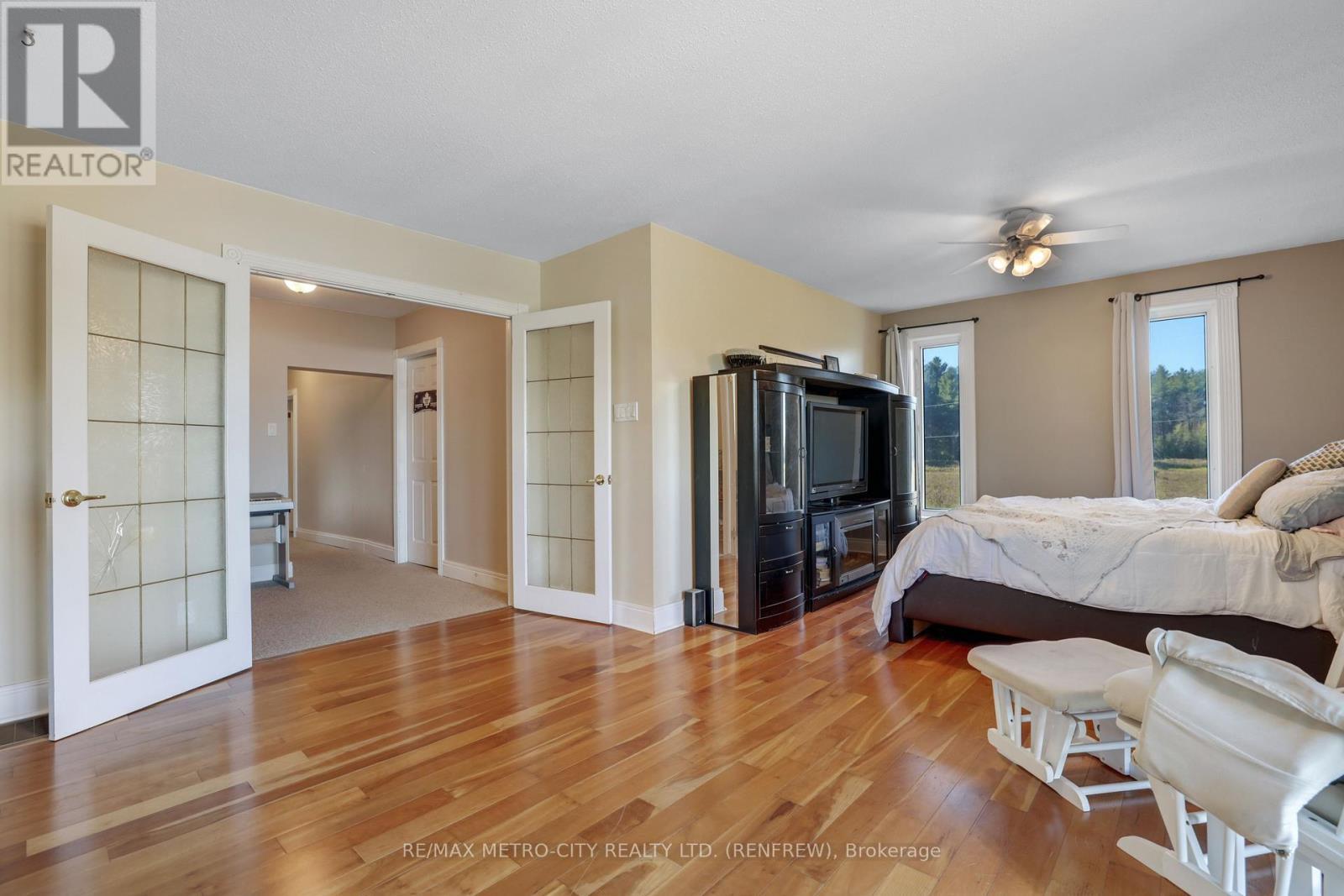 704 Clifford Side Road, Mcnab/Braeside, ON