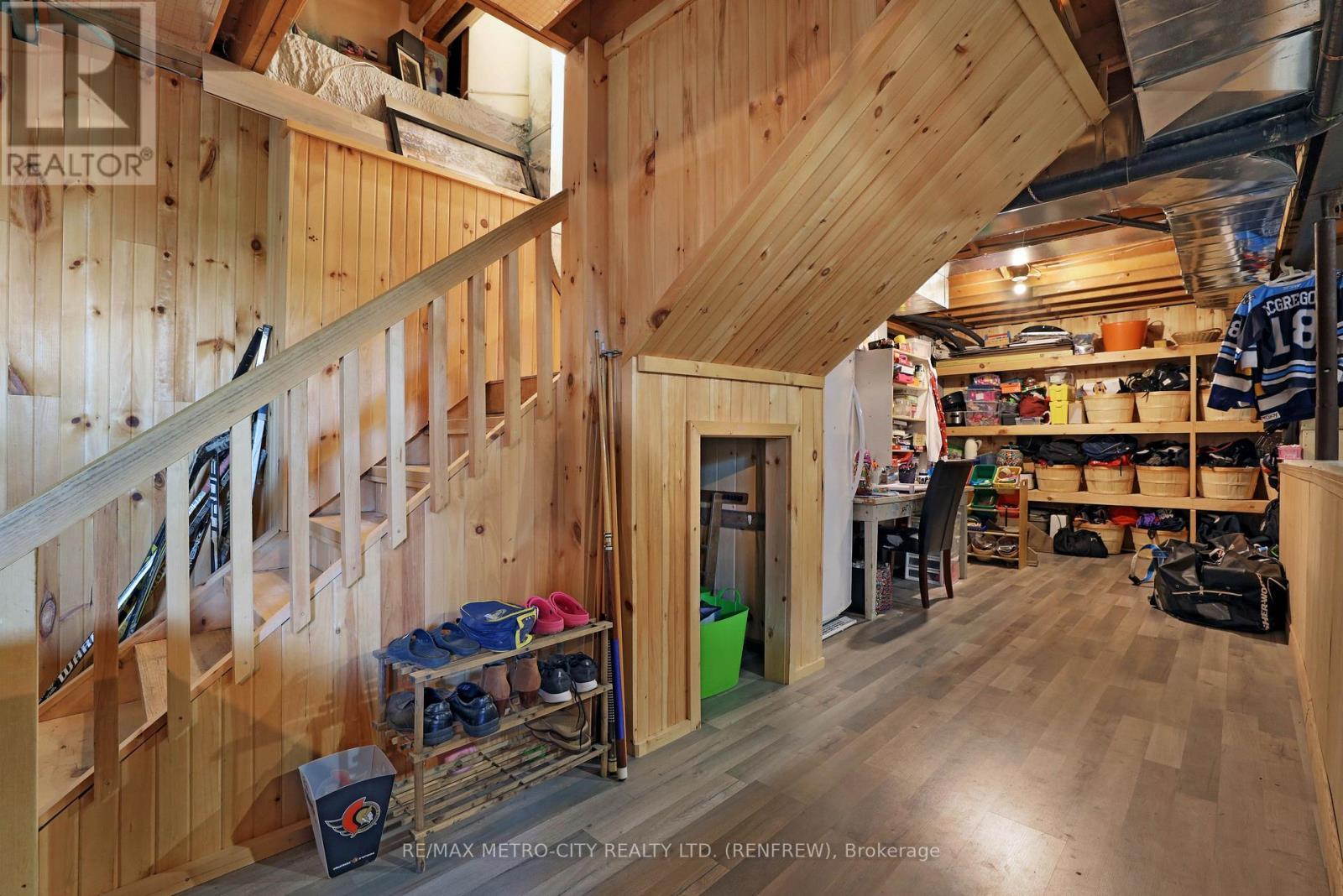 704 Clifford Side Road, Mcnab/Braeside, ON