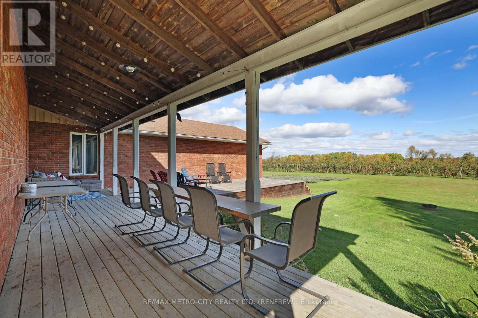 704 Clifford Side Road, Mcnab/Braeside, ON