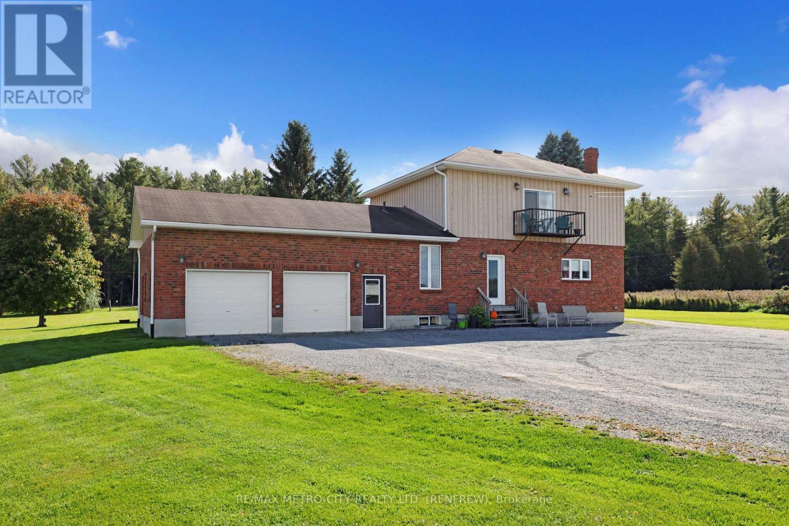 704 Clifford Side Road, Mcnab/Braeside, ON
