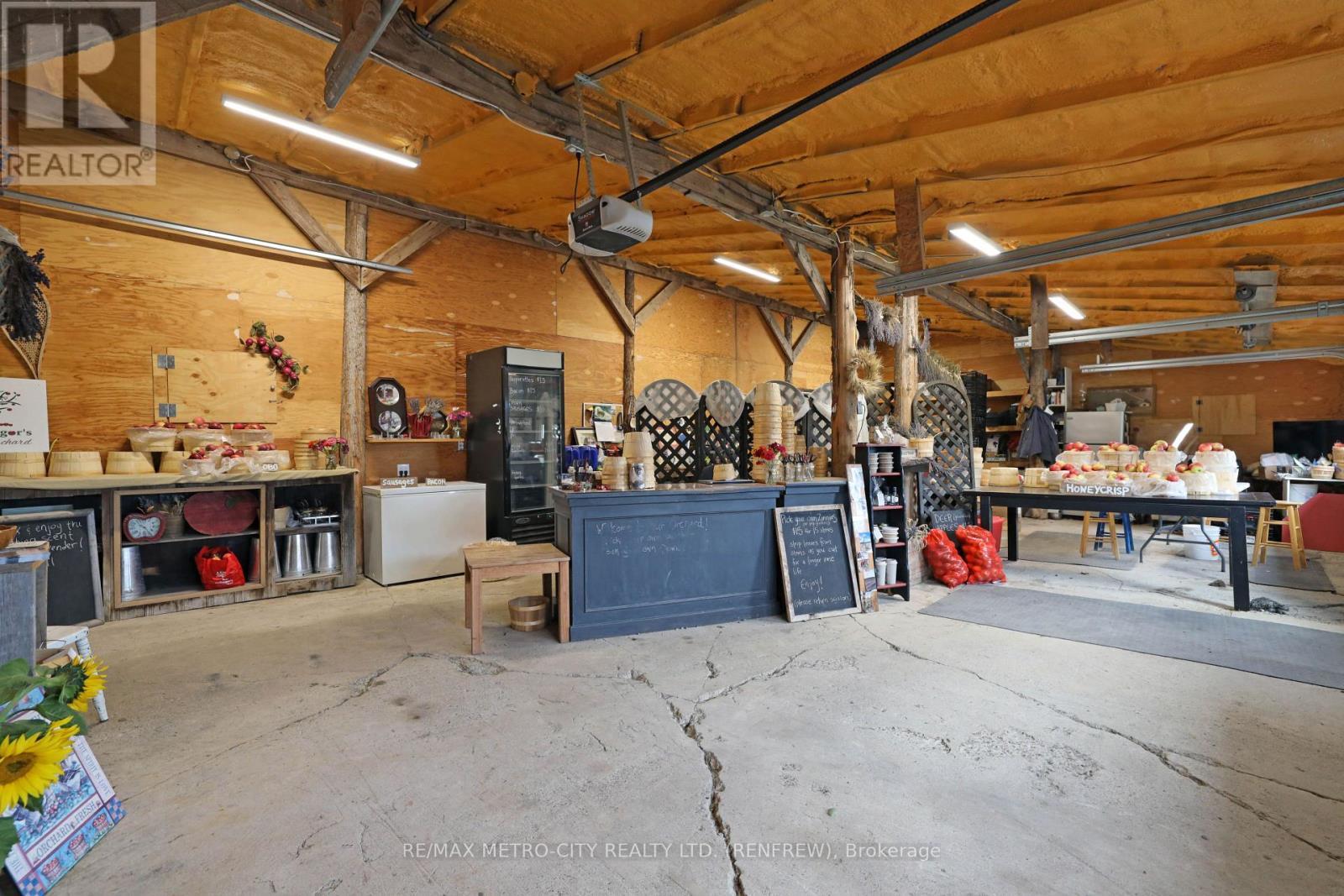 704 Clifford Side Road, Mcnab/Braeside, ON