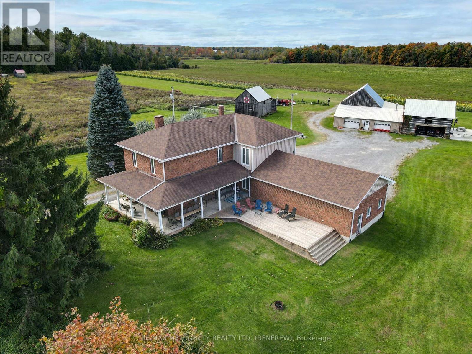 704 Clifford Side Road, Mcnab/Braeside, ON