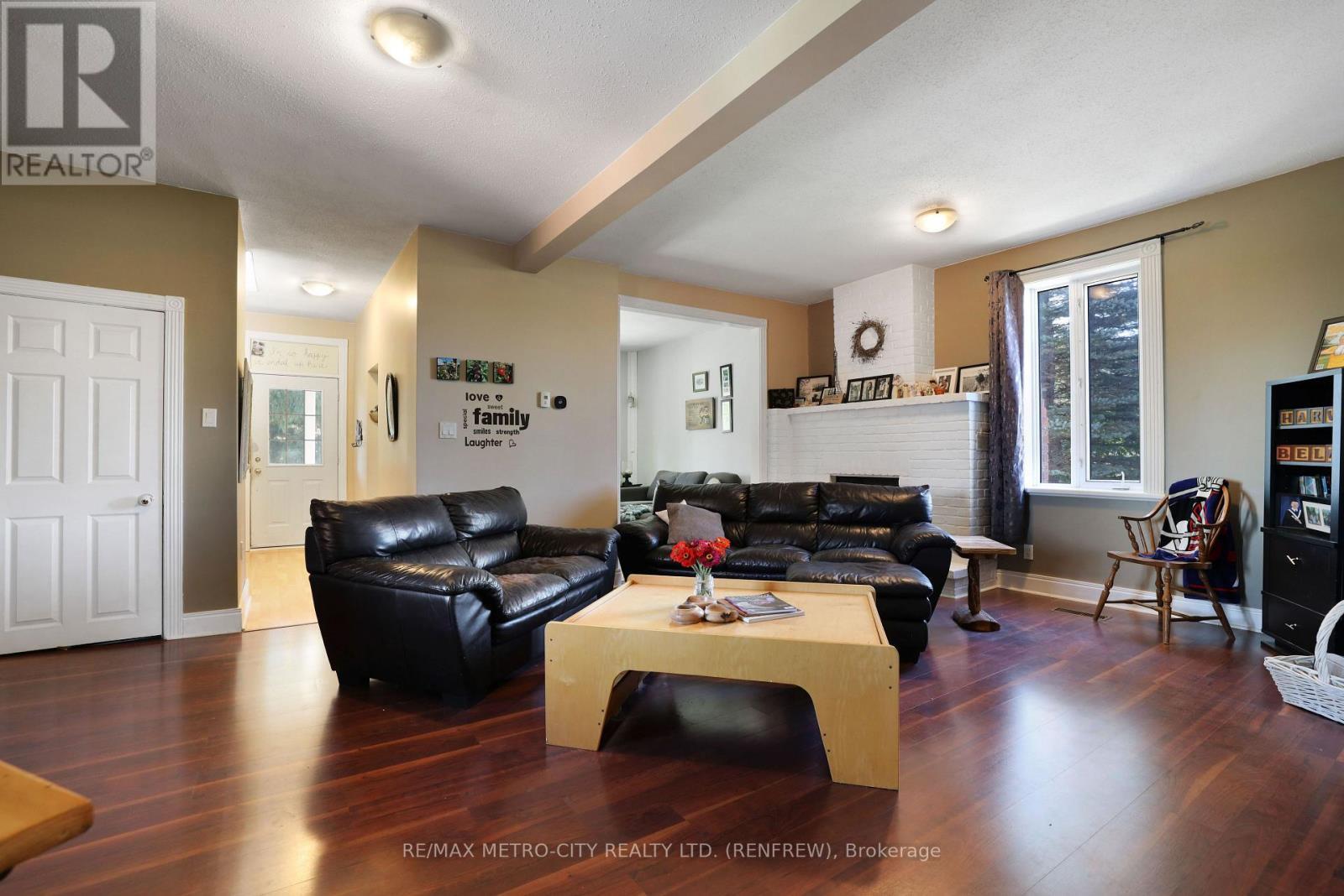 704 Clifford Side Road, Mcnab/Braeside, ON