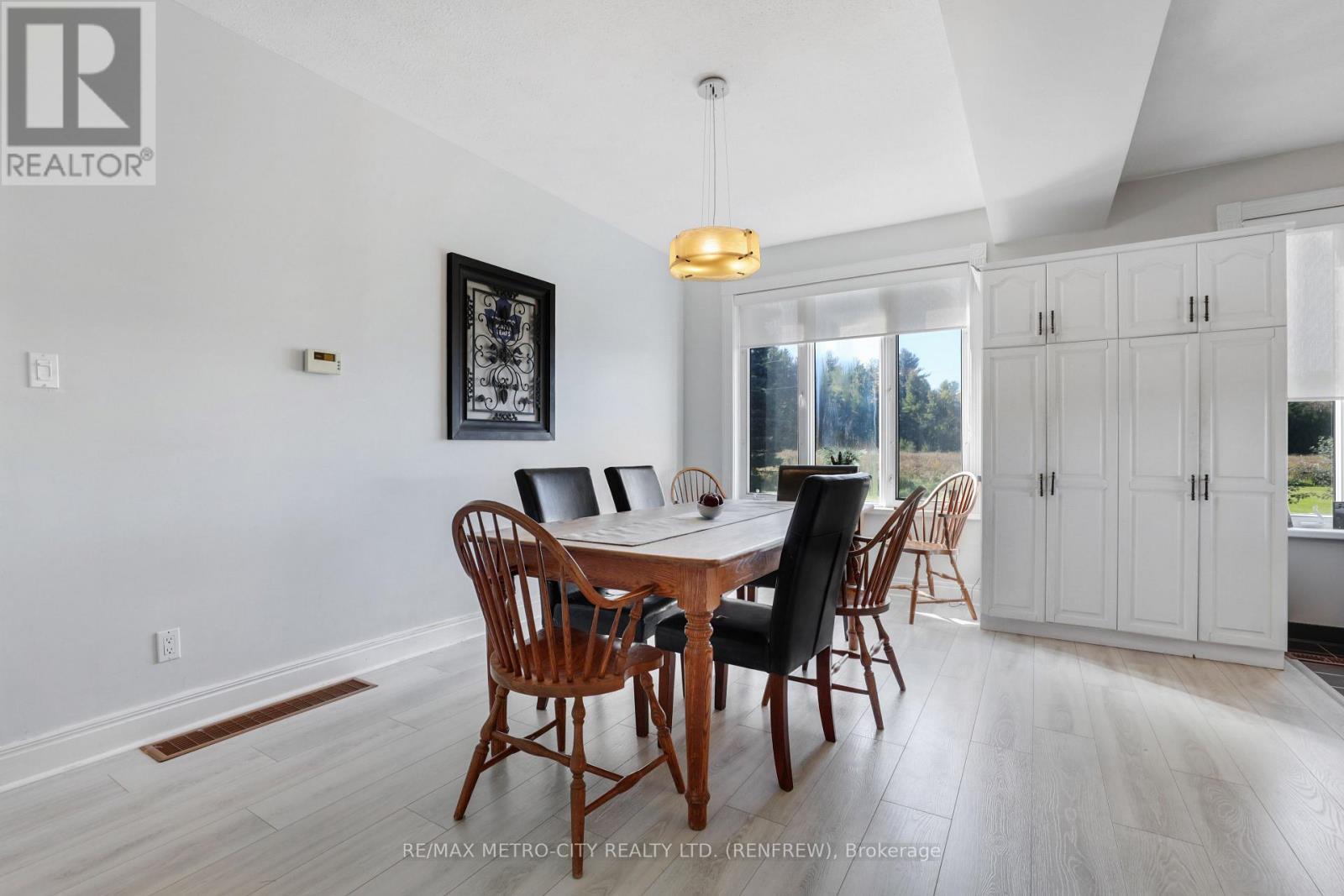 704 Clifford Side Road, Mcnab/Braeside, ON