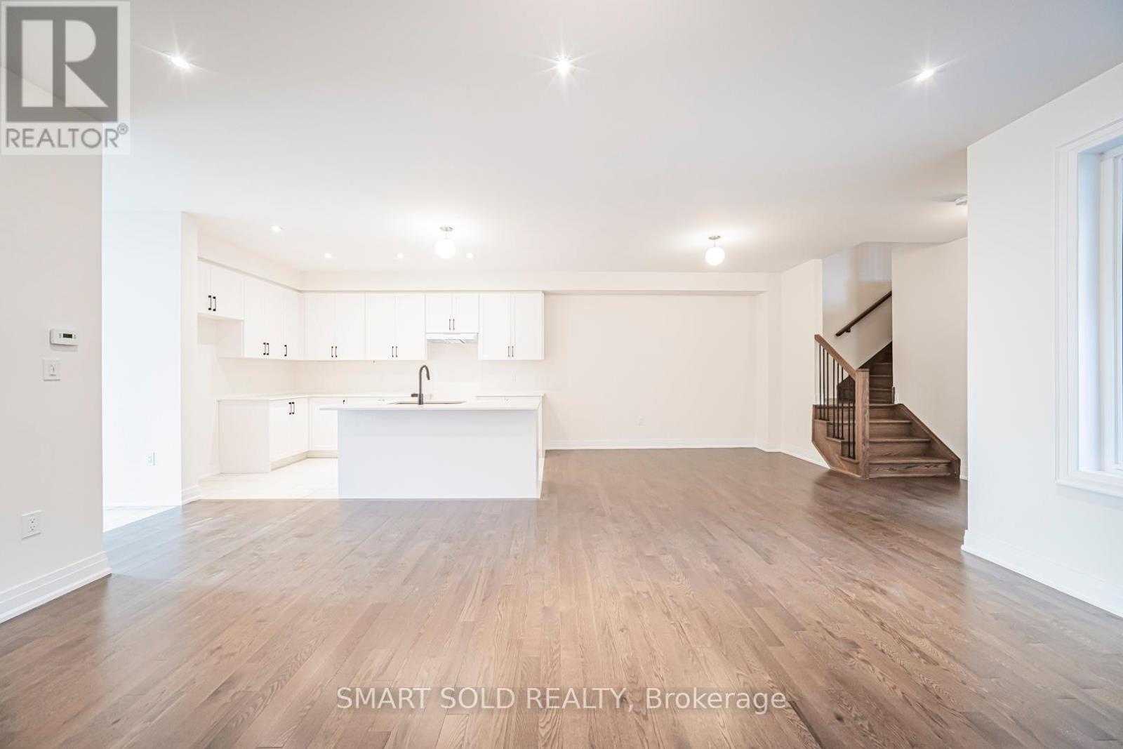40 Mindanao Avenue, Markham, ON - Indoor Photo Showing Kitchen