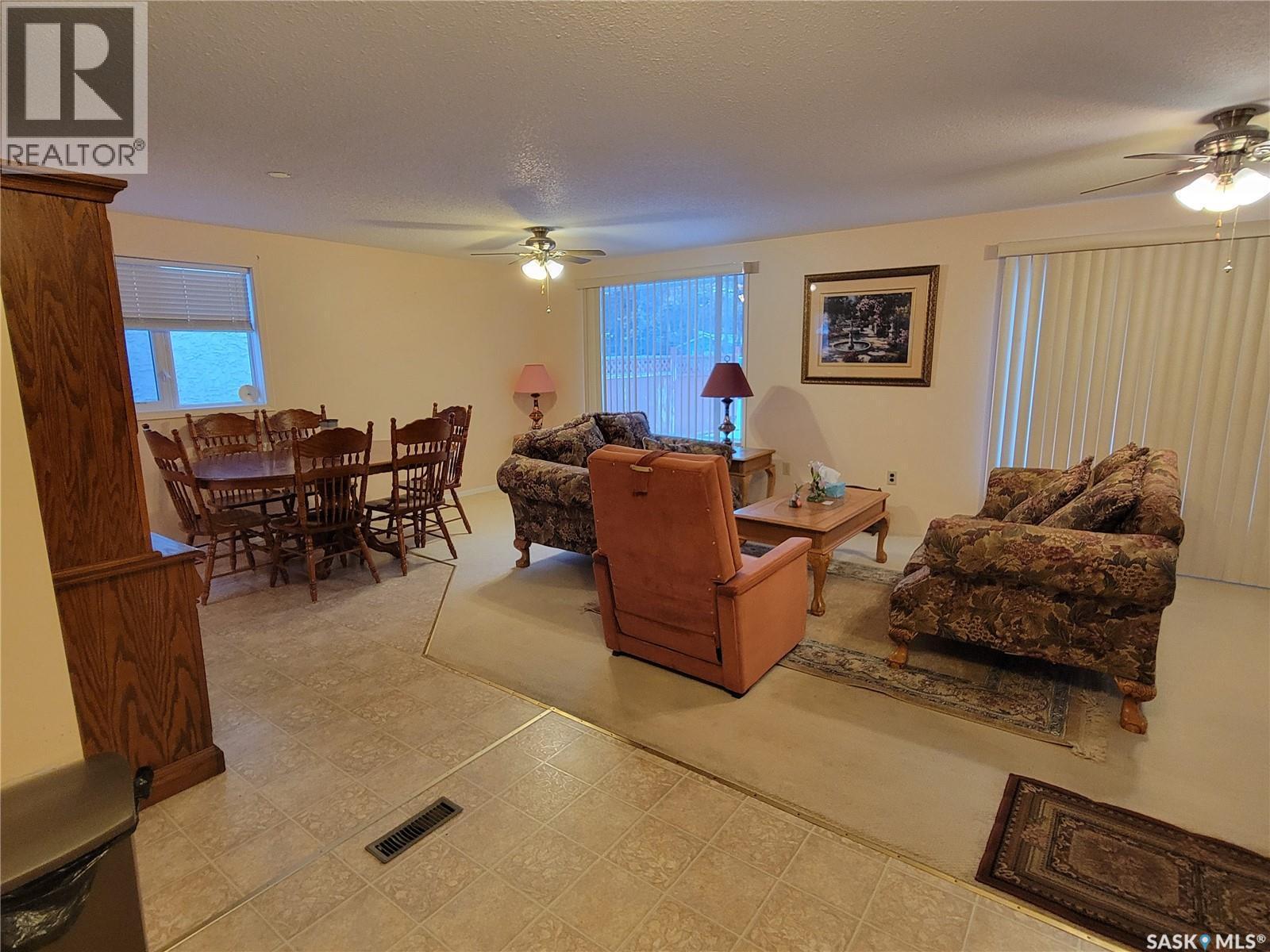 26 Elm Street, Katepwa Beach, SK - Indoor Photo Showing Living Room