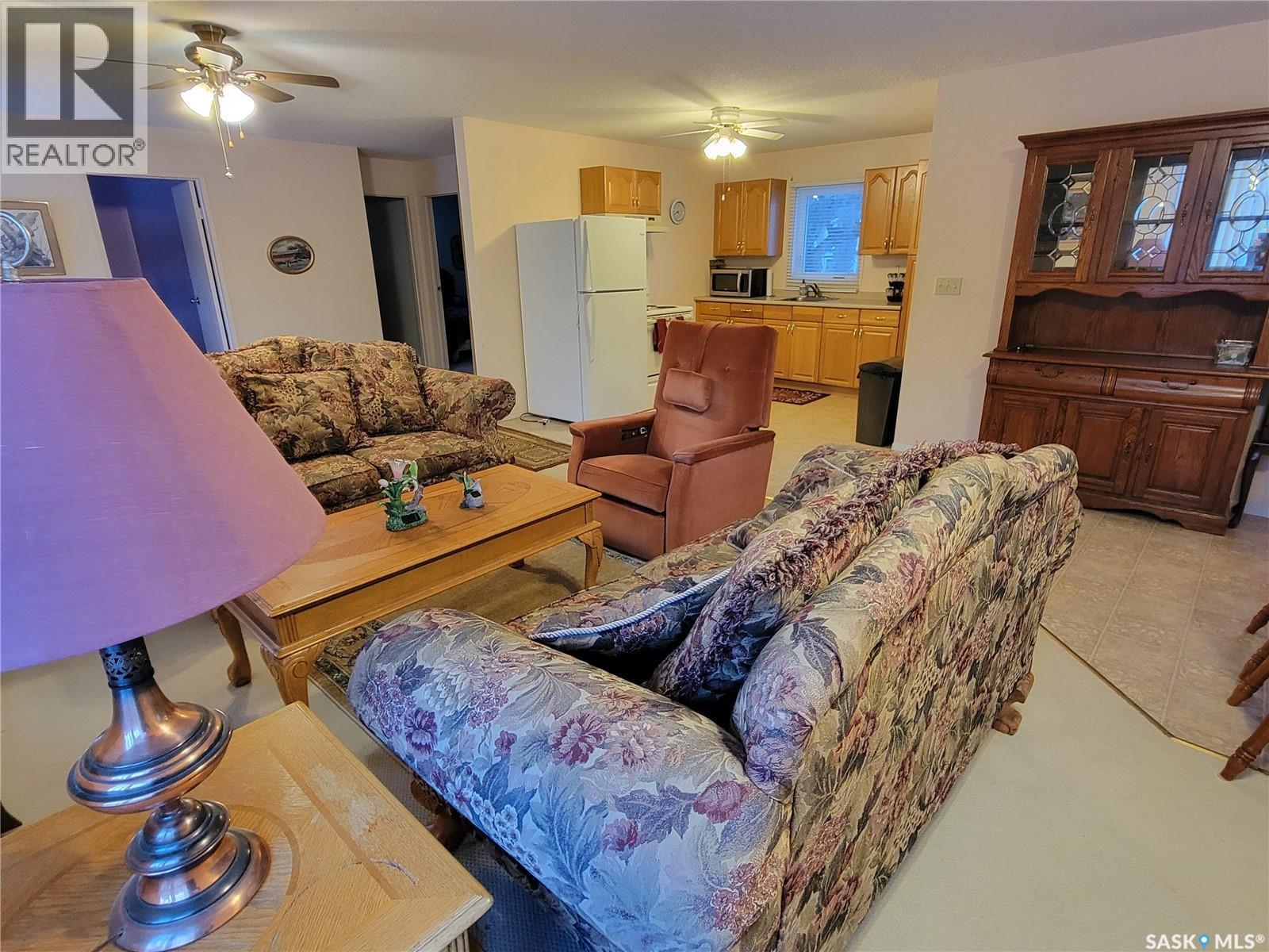 26 Elm Street, Katepwa Beach, SK - Indoor Photo Showing Living Room