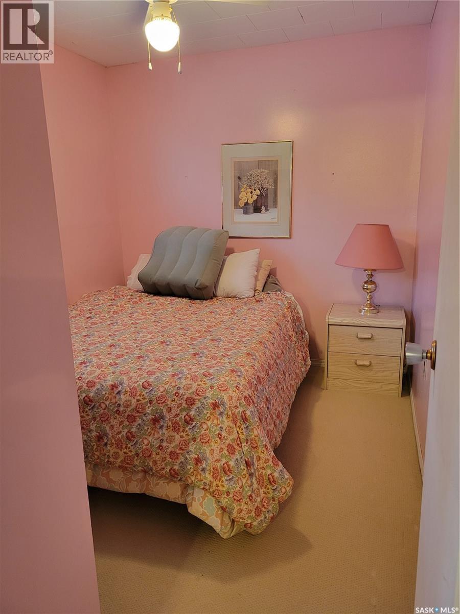 26 Elm Street, Katepwa Beach, SK - Indoor Photo Showing Bedroom