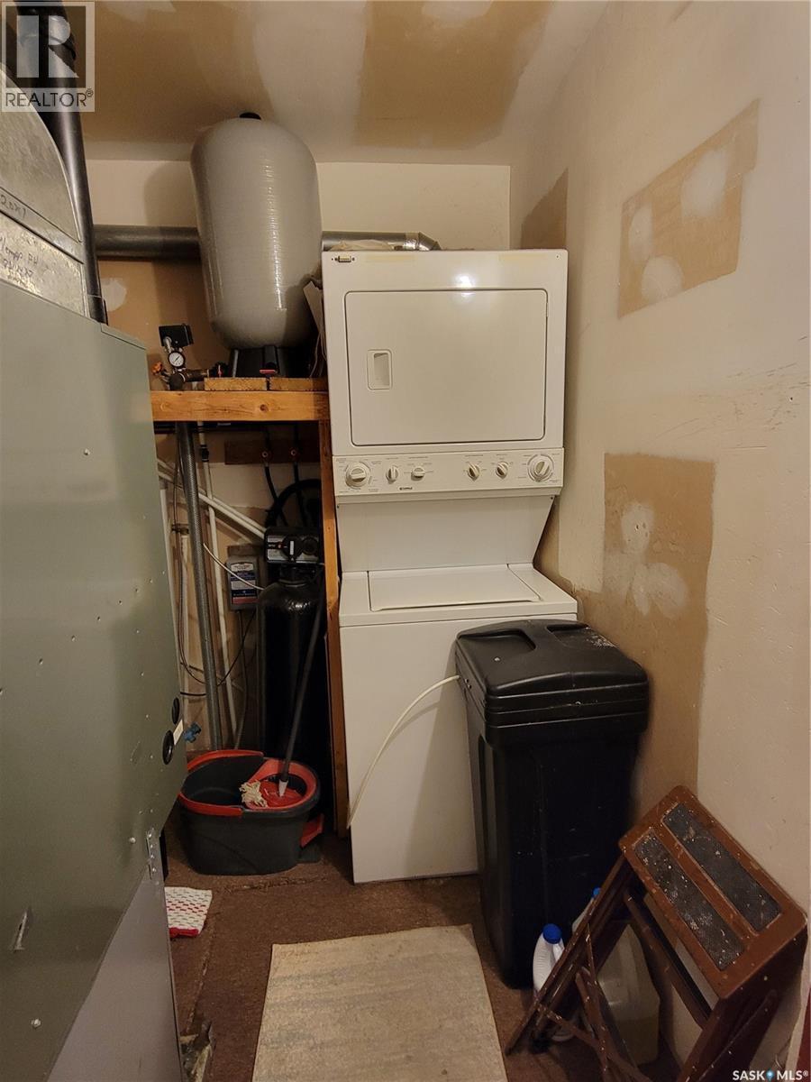 26 Elm Street, Katepwa Beach, SK - Indoor Photo Showing Laundry Room
