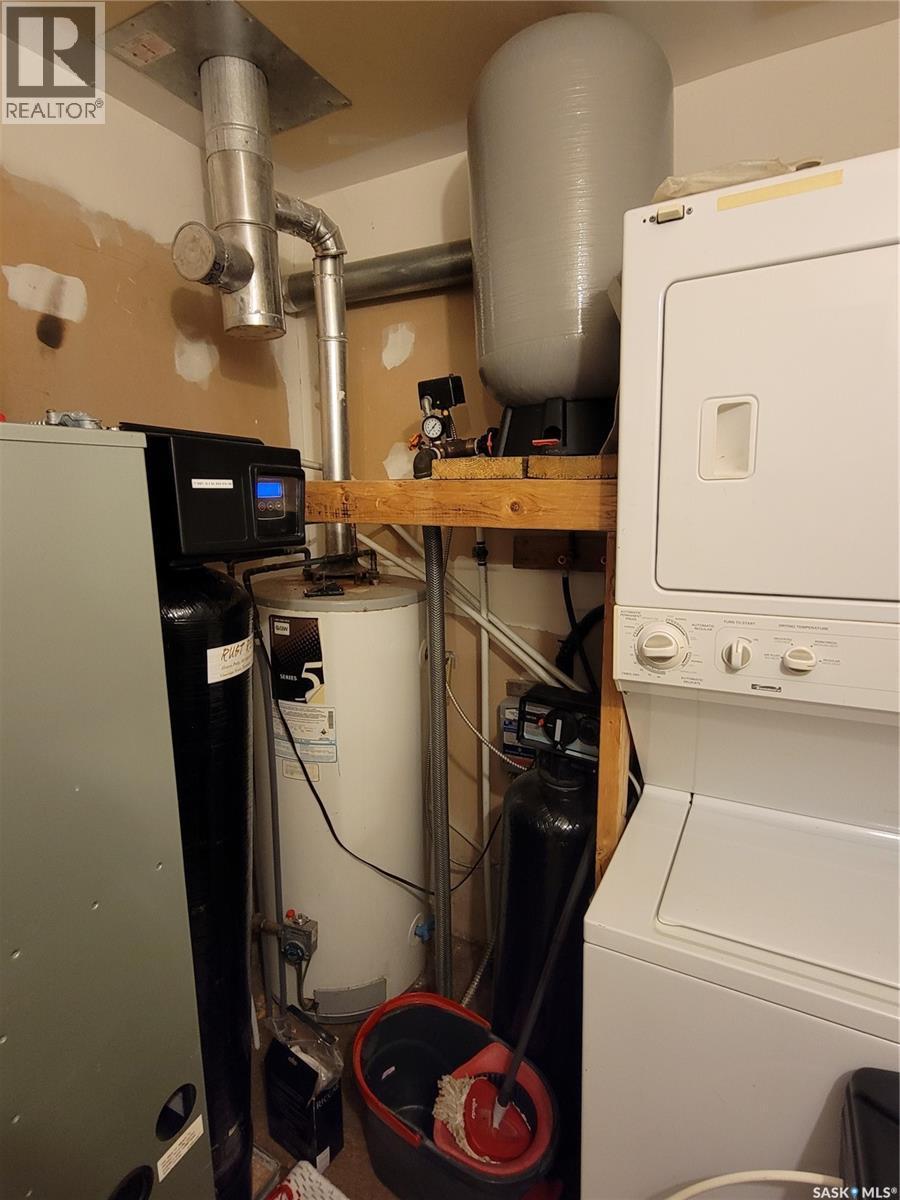 26 Elm Street, Katepwa Beach, SK - Indoor Photo Showing Laundry Room