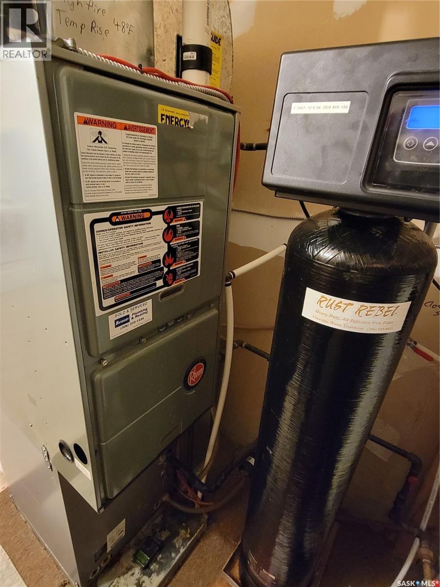 26 Elm Street, Katepwa Beach, SK - Indoor Photo Showing Basement