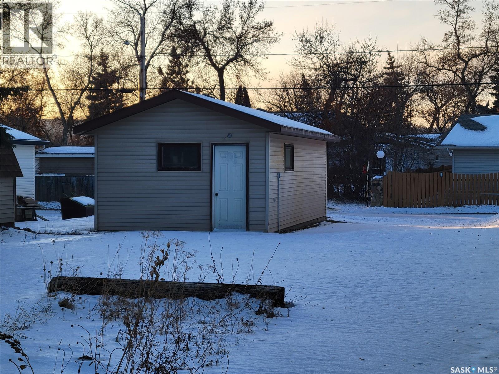 26 Elm Street, Katepwa Beach, SK - Outdoor With Exterior