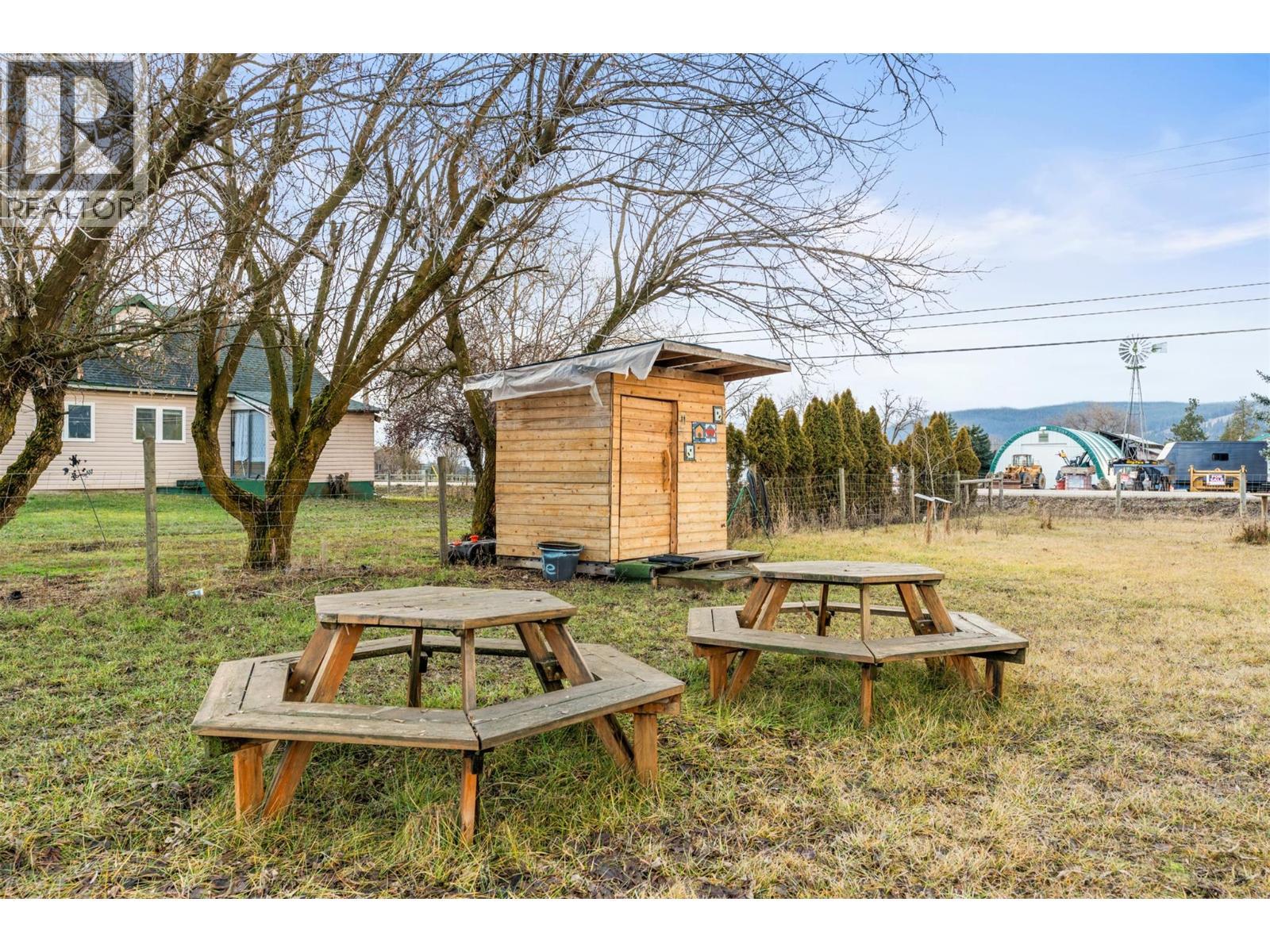 1978 Pleasant Valley Road, Spallumcheen, BC - Outdoor