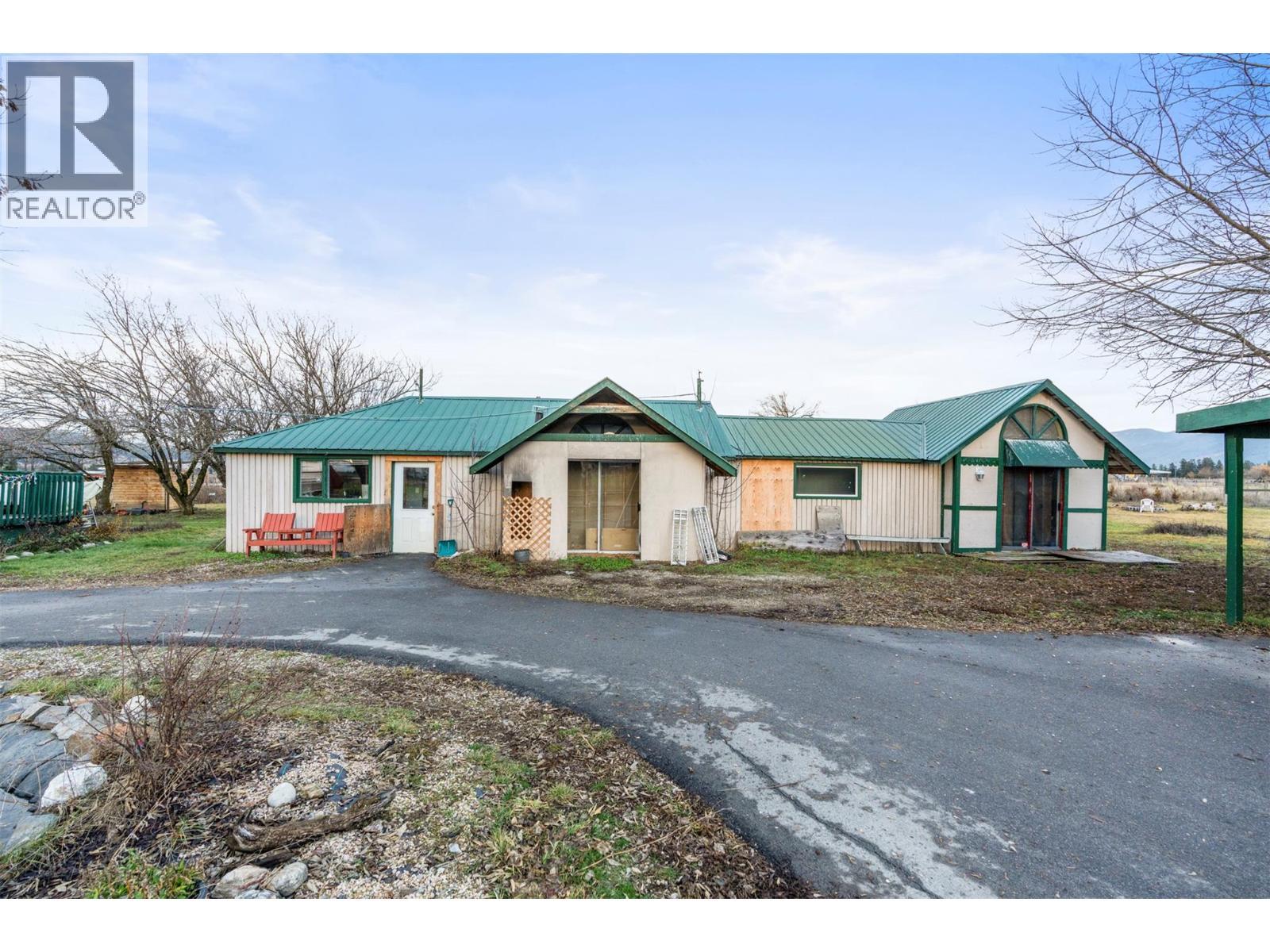 1978 Pleasant Valley Road, Spallumcheen, BC - Outdoor