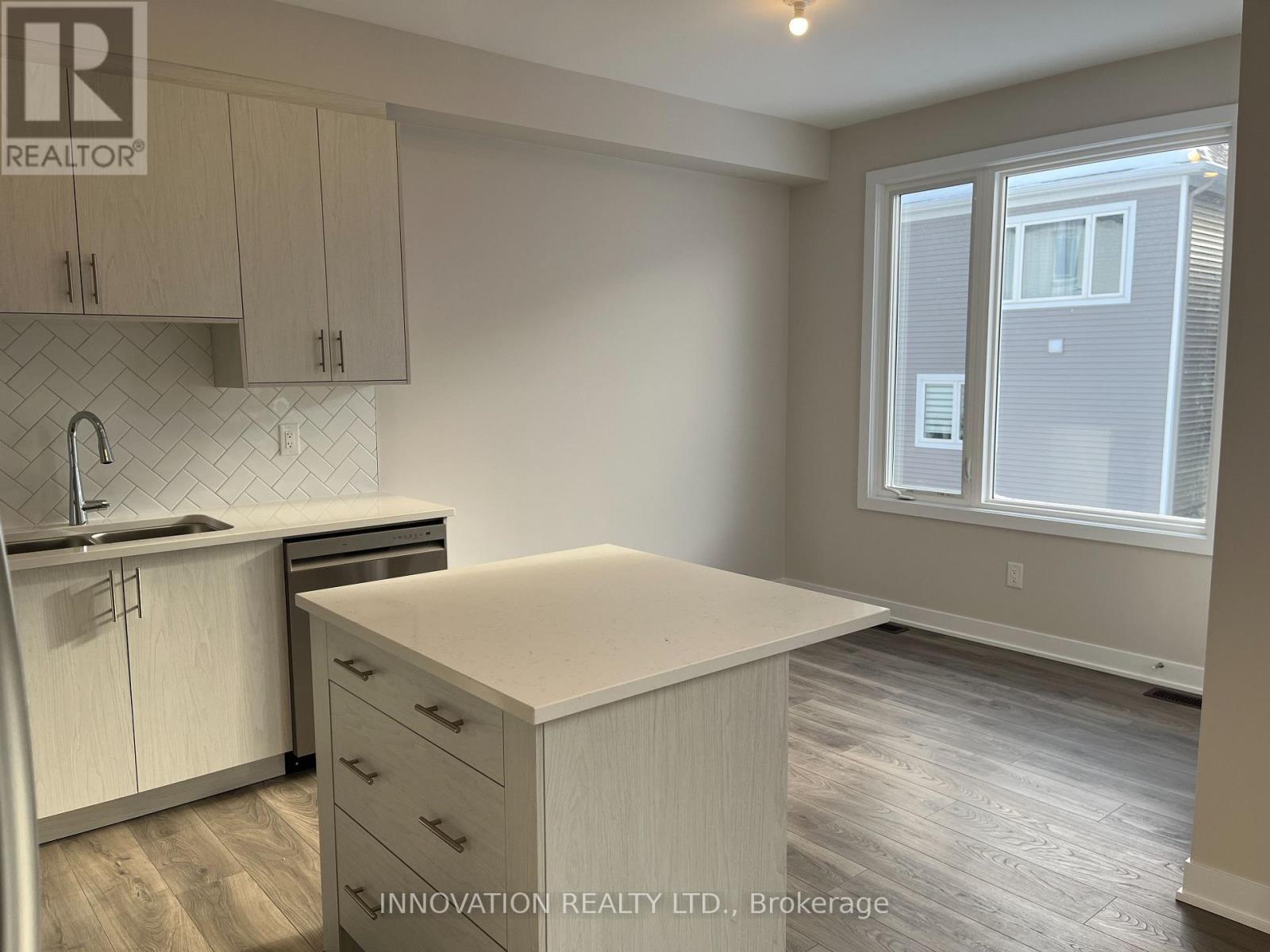538 Promontory Place, Ottawa, ON - Indoor Photo Showing Kitchen