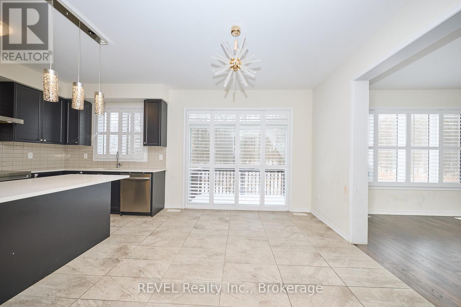 8787 Chickory Trail, Niagara Falls (Brown), ON - Indoor Photo Showing Kitchen