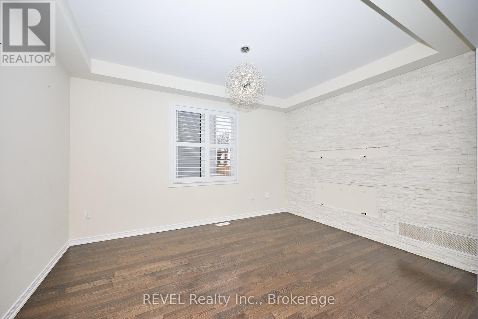 8787 Chickory Trail, Niagara Falls (Brown), ON - Indoor Photo Showing Other Room