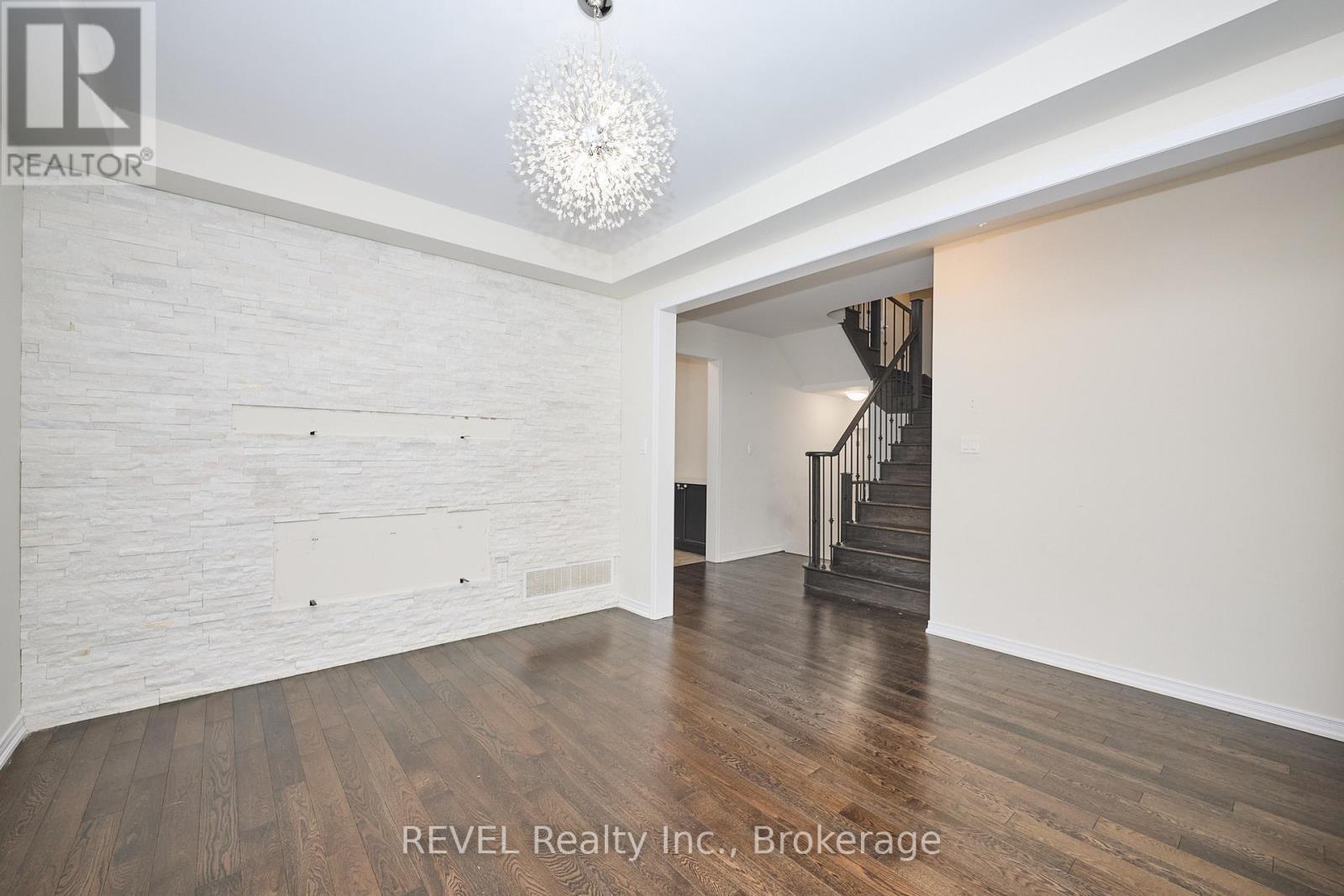 8787 Chickory Trail, Niagara Falls (Brown), ON - Indoor Photo Showing Other Room