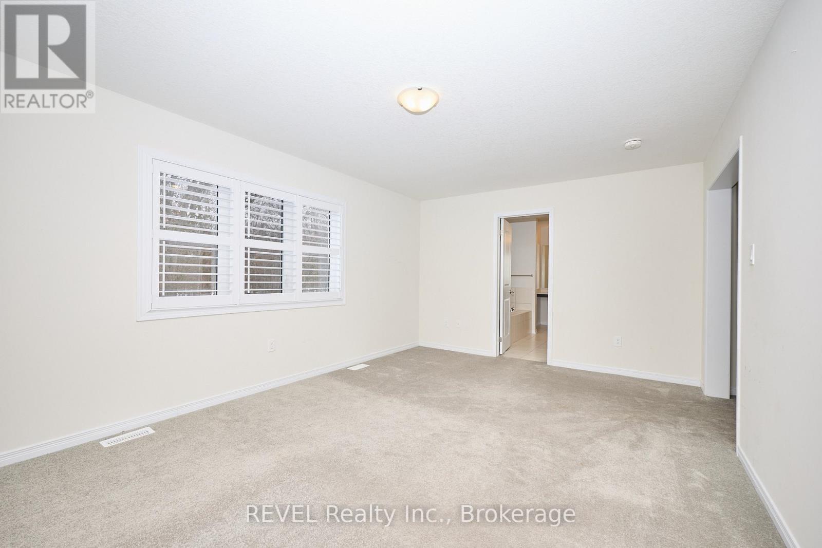 8787 Chickory Trail, Niagara Falls (Brown), ON - Indoor Photo Showing Other Room