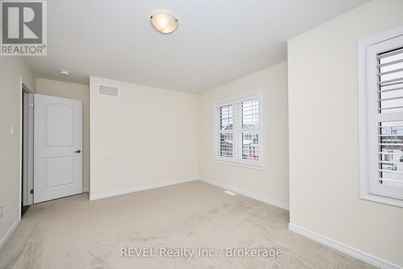 8787 Chickory Trail, Niagara Falls (Brown), ON - Indoor Photo Showing Other Room