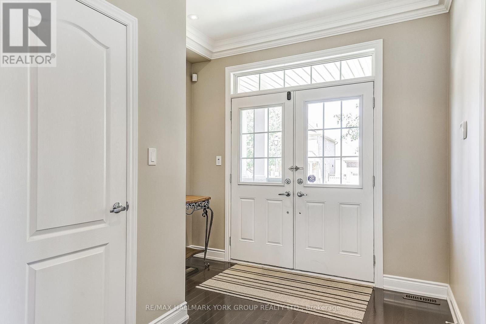 1022 Sherman Brock Circle, Newmarket, ON - Indoor Photo Showing Other Room