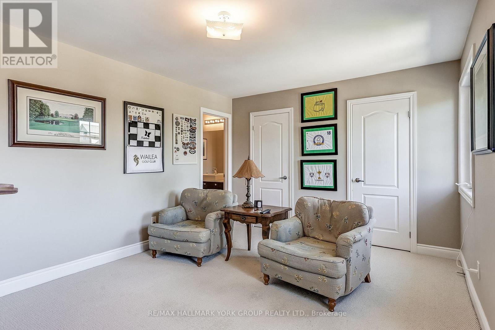 1022 Sherman Brock Circle, Newmarket, ON - Indoor