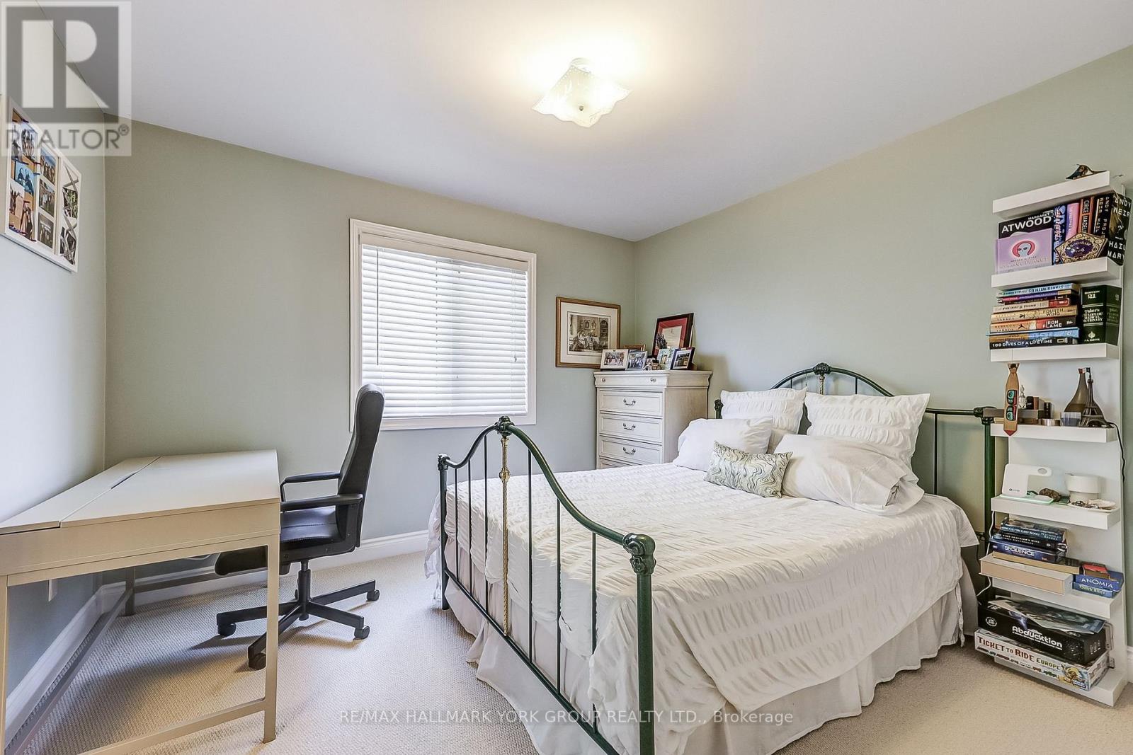 1022 Sherman Brock Circle, Newmarket, ON - Indoor Photo Showing Bedroom