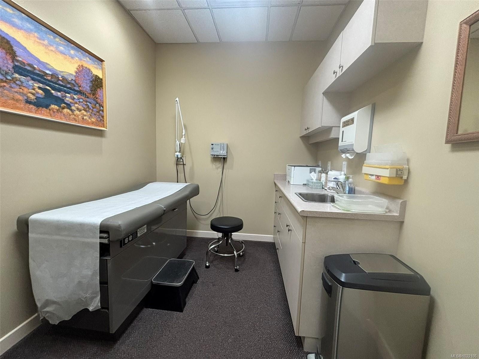 145-3066 Shelbourne St, Victoria, BC