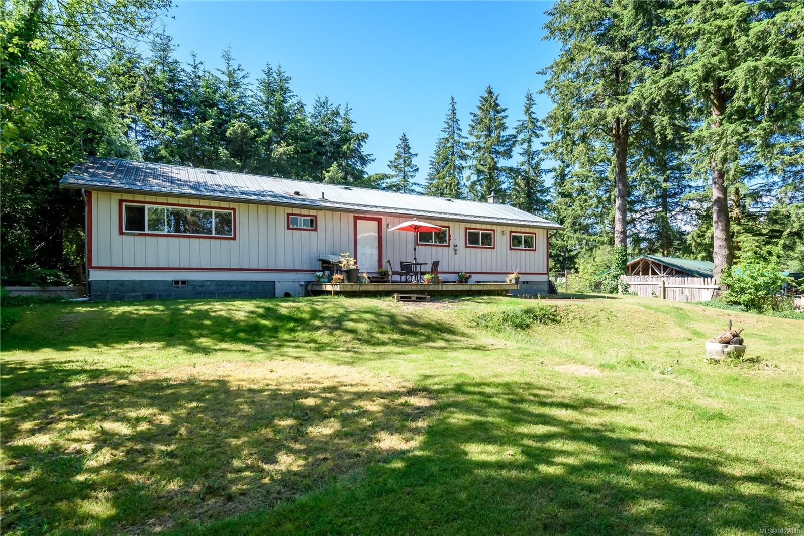 2030 Black Creek Rd, Black Creek, BC