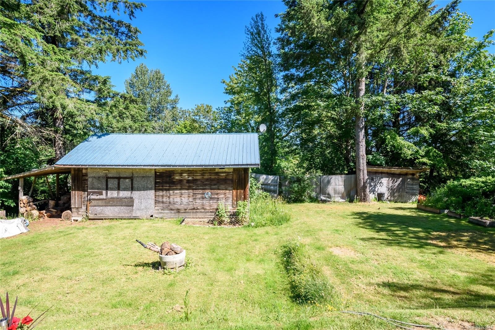 2030 Black Creek Rd, Black Creek, BC