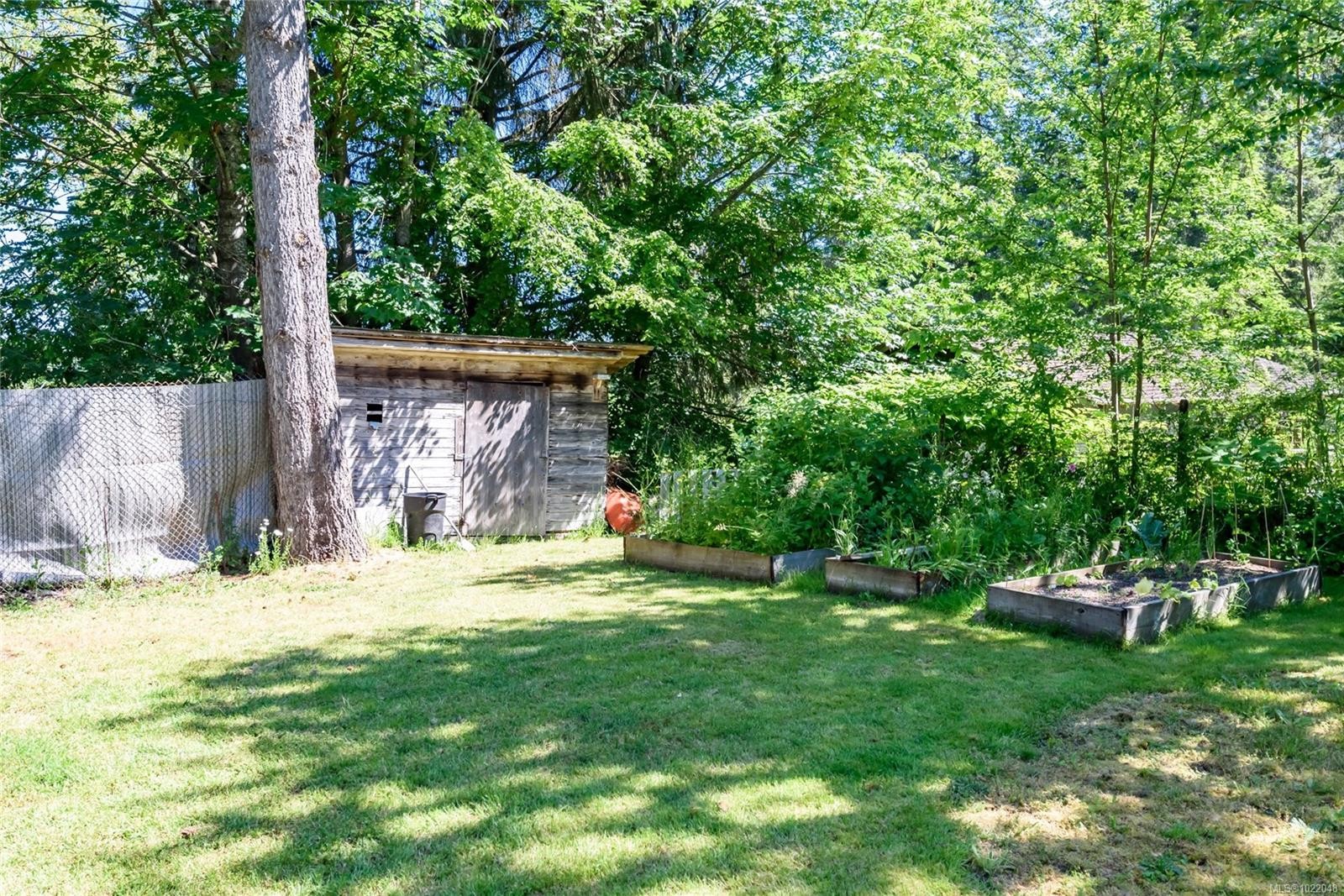 2030 Black Creek Rd, Black Creek, BC