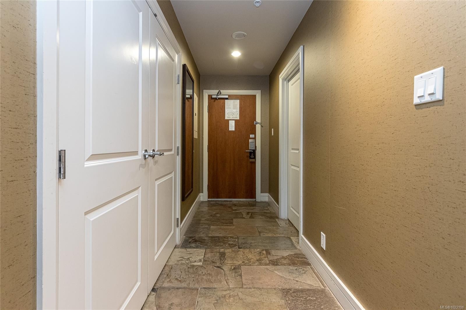 113/115A-1376 Lynburne Pl, Langford, BC - Indoor Photo Showing Other Room