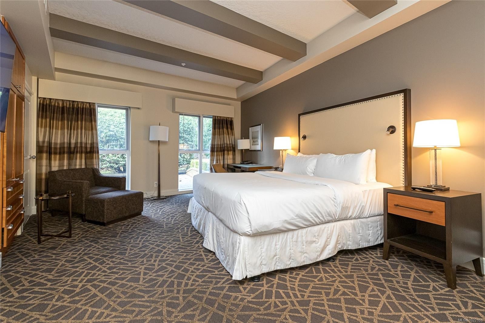 113/115A-1376 Lynburne Pl, Langford, BC - Indoor Photo Showing Bedroom