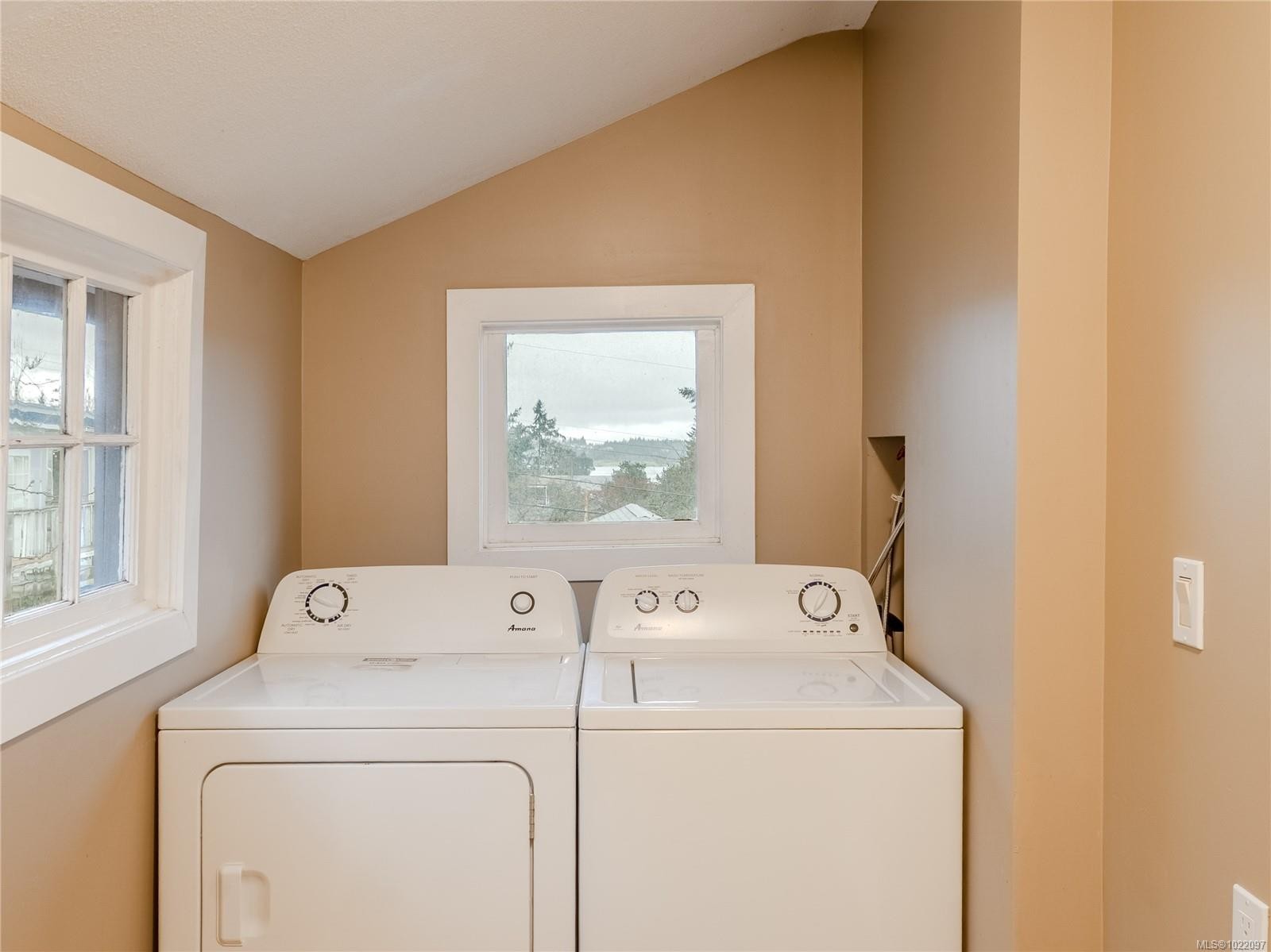 1381 Discovery Ave, Nanaimo, BC