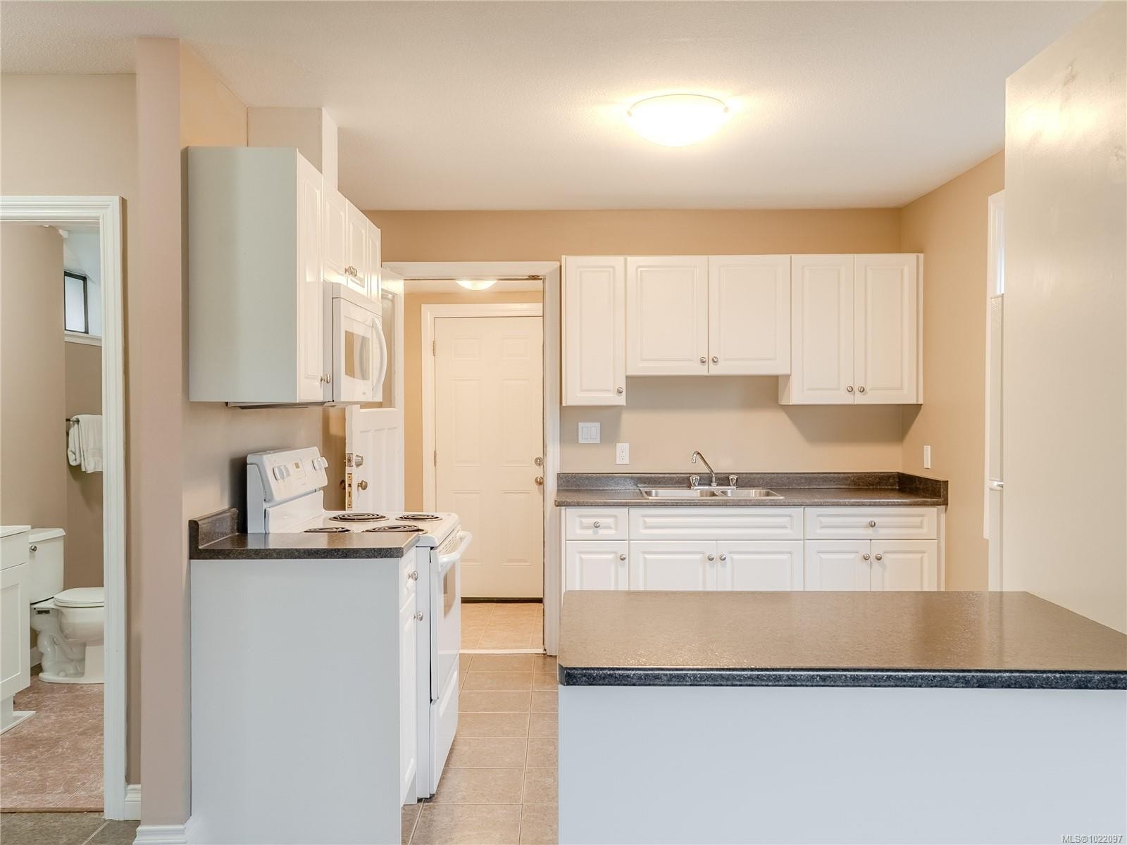 1381 Discovery Ave, Nanaimo, BC