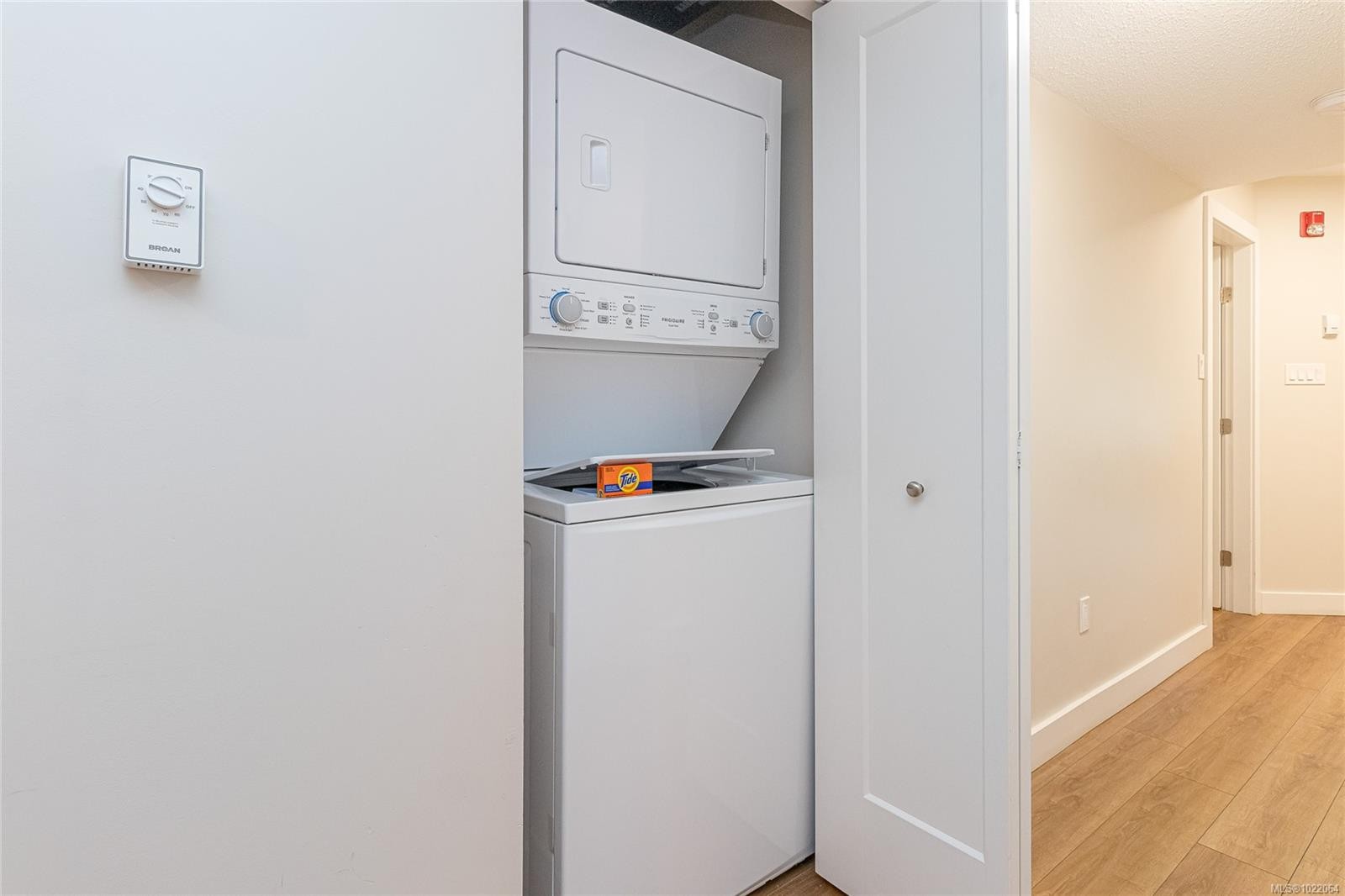 711-1600 Stroulger Rd, Nanoose Bay, BC - Indoor Photo Showing Bathroom