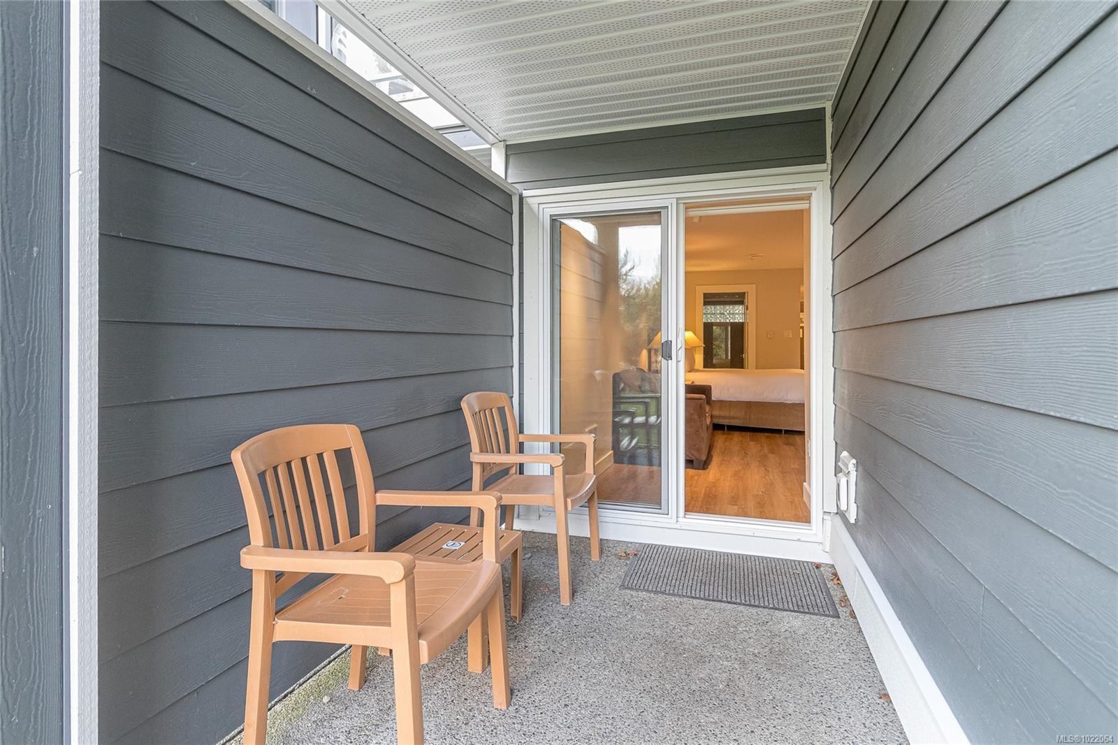 711-1600 Stroulger Rd, Nanoose Bay, BC - Outdoor