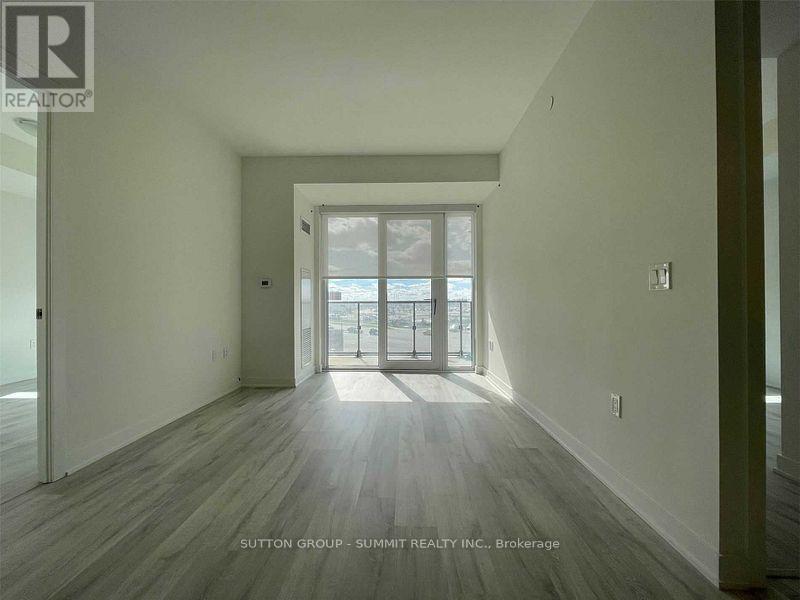 301 - 4655 Metcalfe Avenue, Mississauga, ON - Indoor Photo Showing Other Room