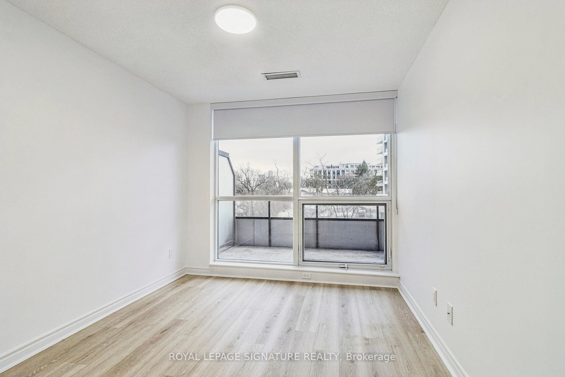 226-2885 Bayview Avenue, Toronto, ON - Indoor Photo Showing Other Room
