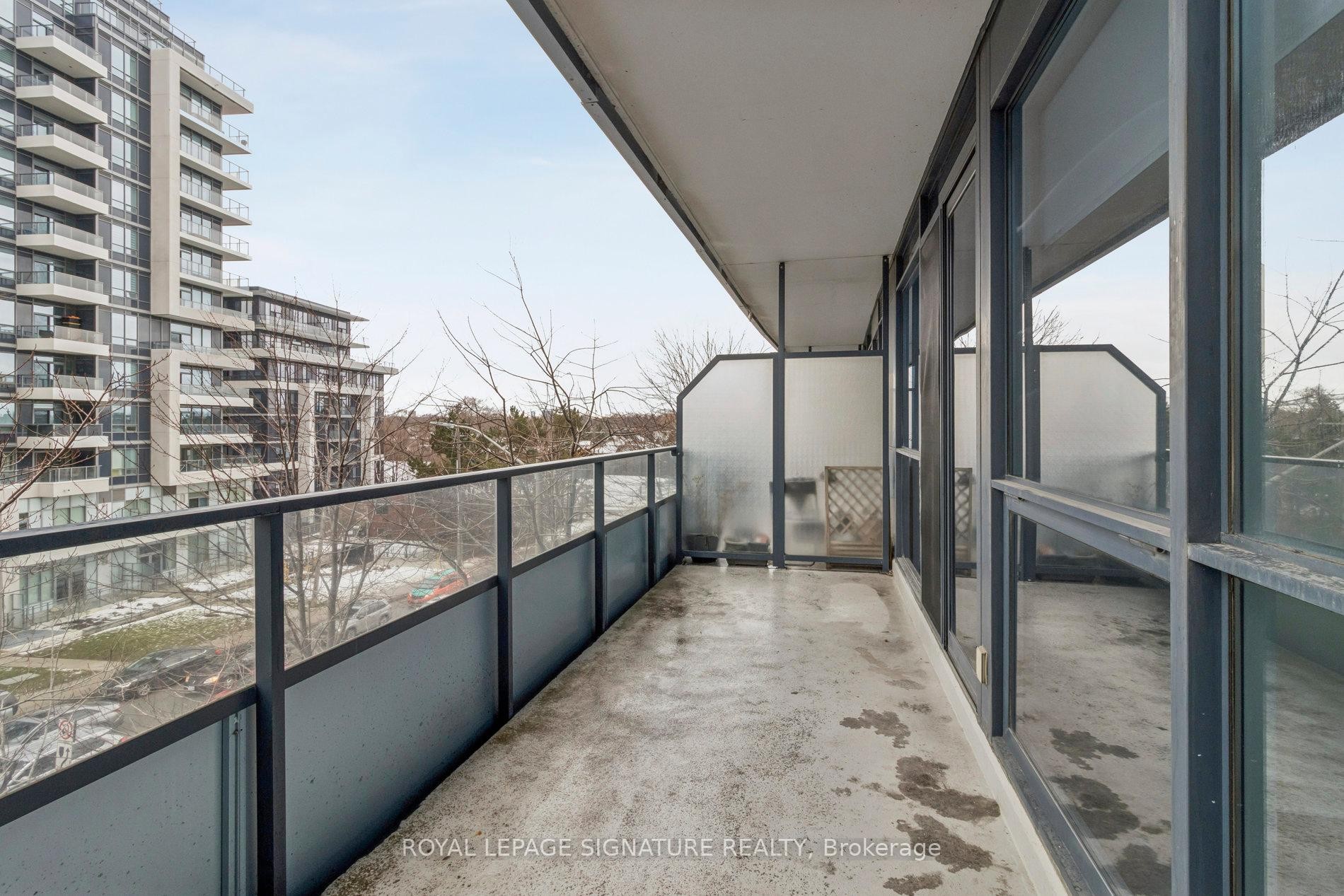226-2885 Bayview Avenue, Toronto, ON - Outdoor With Exterior