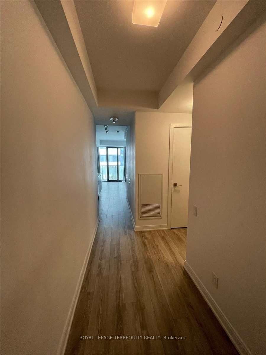 710-50 Charles Street E, Toronto, ON - Indoor Photo Showing Other Room