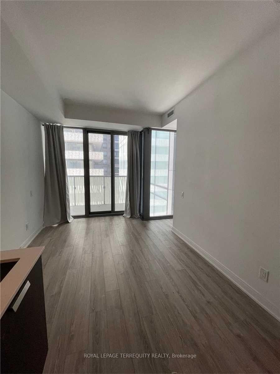 710-50 Charles Street E, Toronto, ON - Indoor Photo Showing Other Room