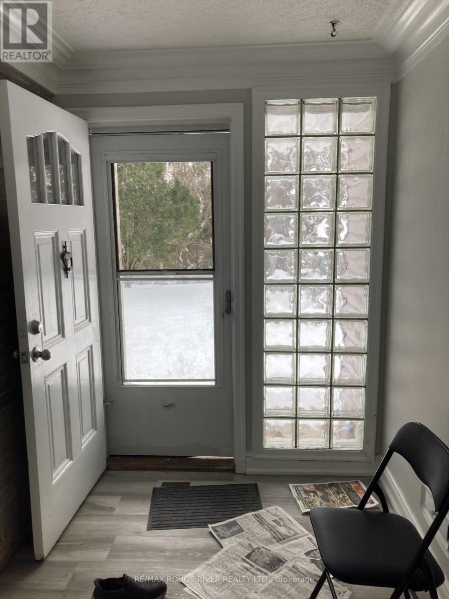 319 Burk Street, Oshawa, ON - Indoor