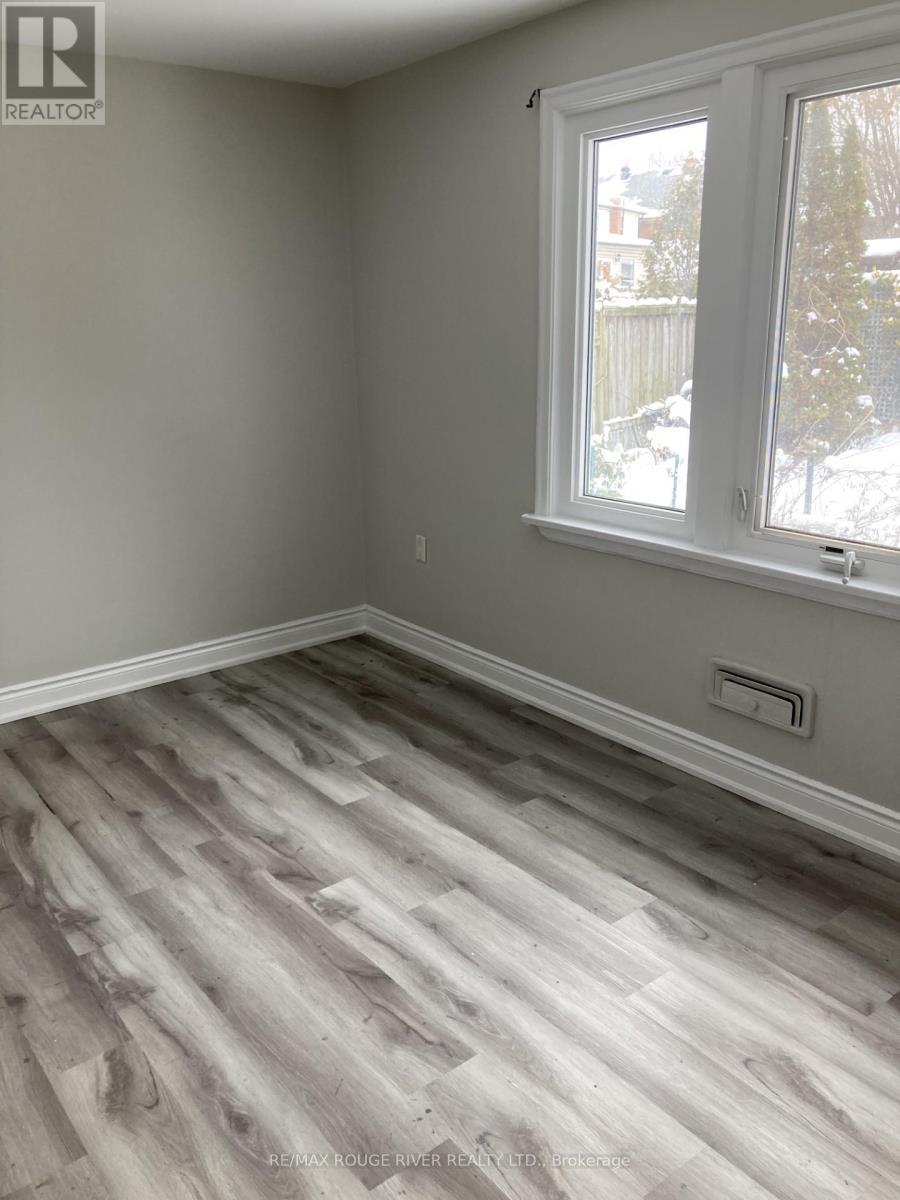 319 Burk Street, Oshawa, ON - Indoor Photo Showing Other Room